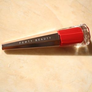 Stunna Lip Paint Longwear Fluid FENTY BEAUTY Red